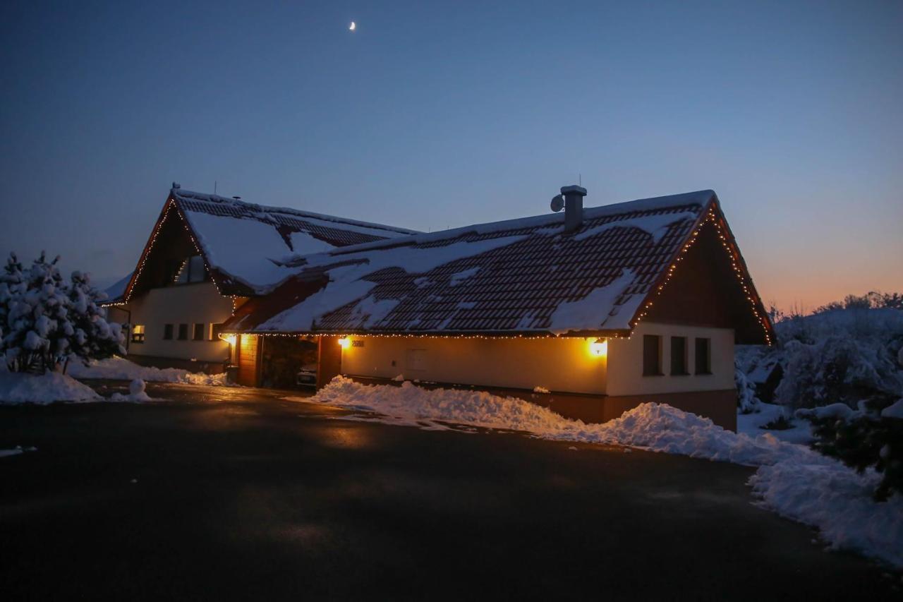 Apartman Kinskych Rožnov pod Radhoštěm Zewnętrze zdjęcie